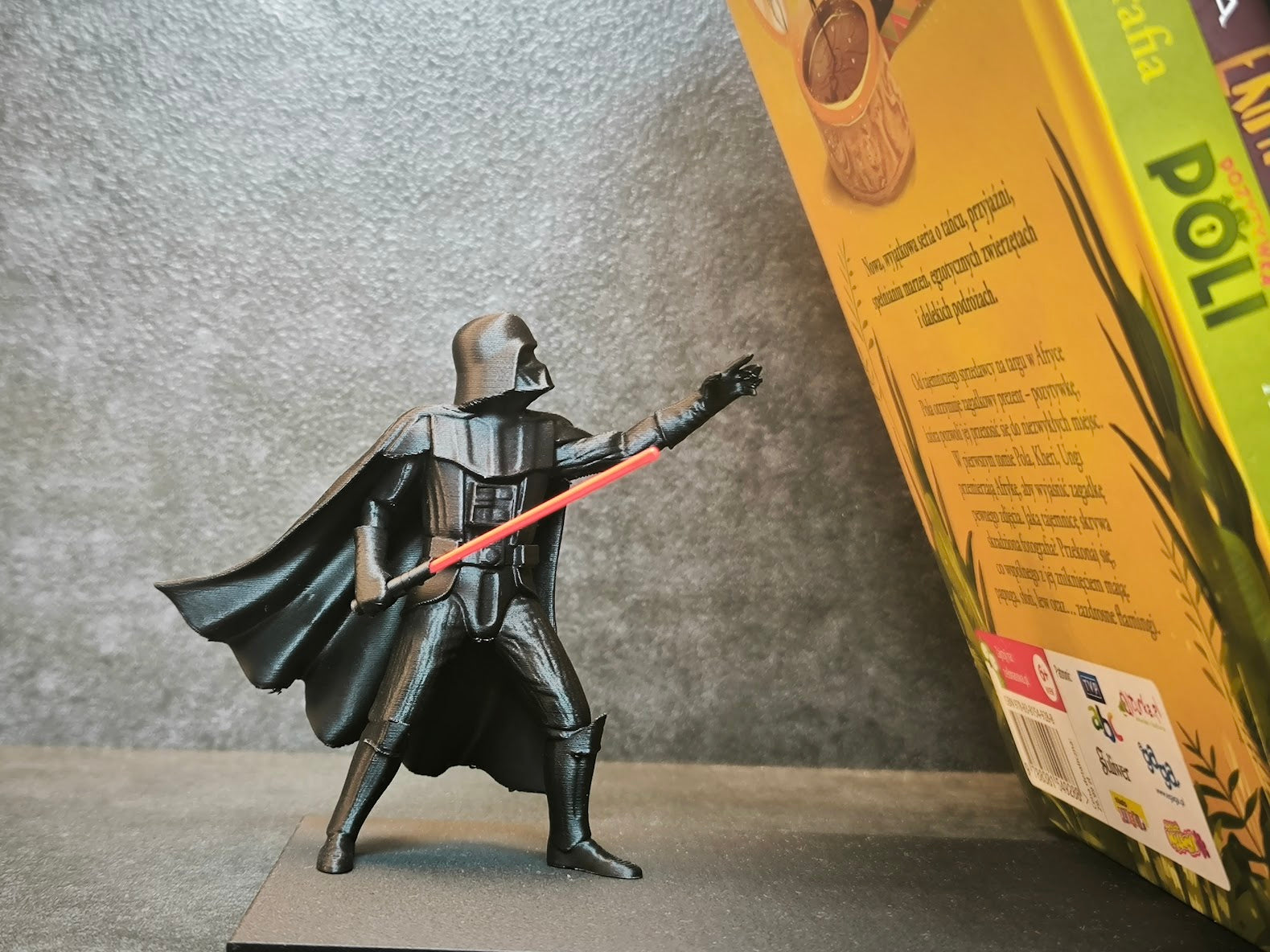 Star Wars Bookend Darth Vader | Book Holder Decor | Unique Gift for Him | Bookshelf Decor | 3D Printed Sci-Fi Home Office Decor
